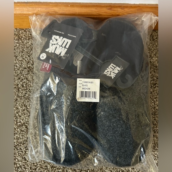 Men’s Muk Luks Faux Wool Clog Slippers, Charcoal/Blk, NWT, Size Med (10-11) - Picture 4 of 6